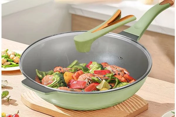 Titanium wok sartén